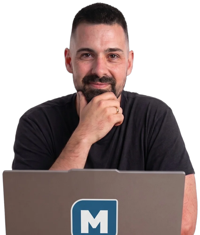 Marvin Harder am Laptop